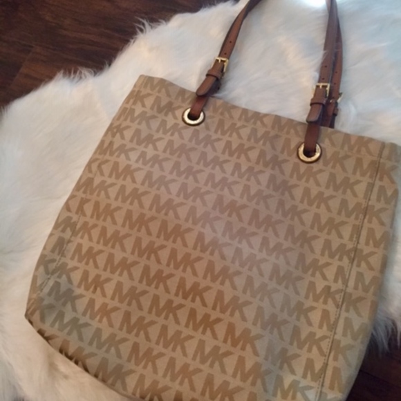 Michael Kors Handbags - Michael Kors Large Monogram Tote